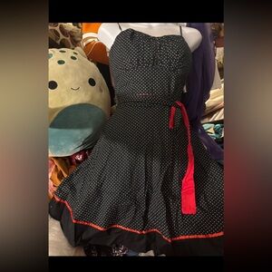 Sz S NWOT pinup dress with crinoline